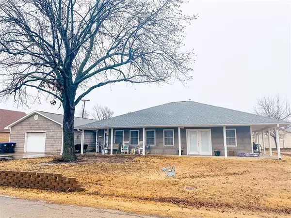 308 Preston Avenue, Davenport, OK 74026