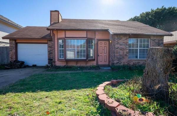 4612 Bracken Drive, Fort Worth, TX 76137