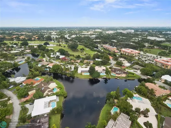 8560 N lake dasha dr, Plantation, FL 33324