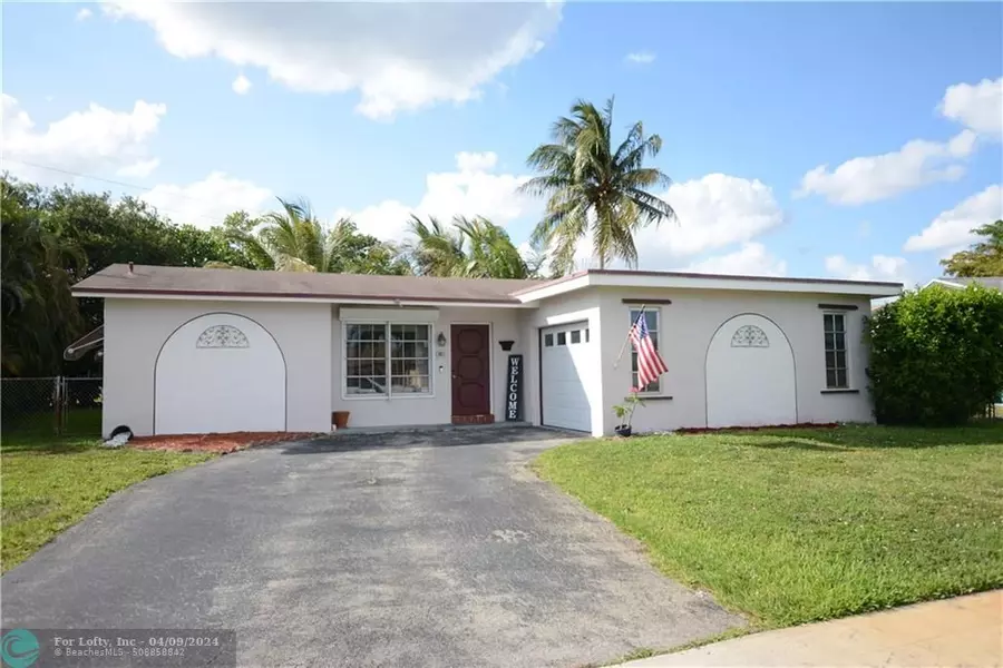 9611 NW 14th St, Pembroke Pines, FL 33024