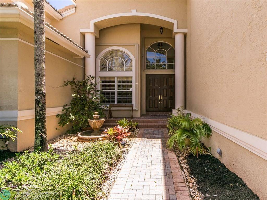 Davie, FL 33328,2960 W LAKE VISTA CR