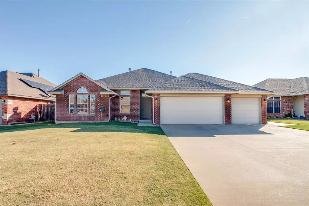 Mustang, OK 73064,708 N Pheasant Way