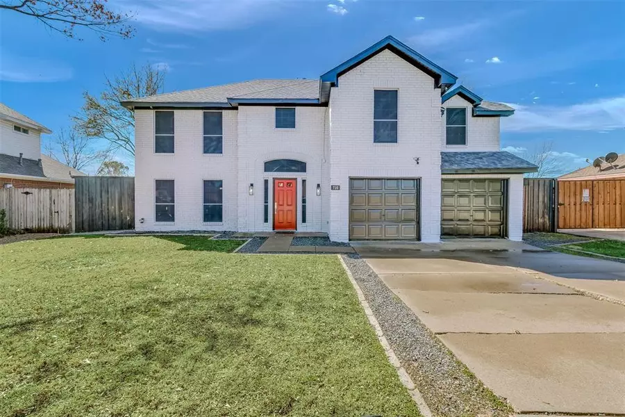 716 Creekside Drive, Mesquite, TX 75181