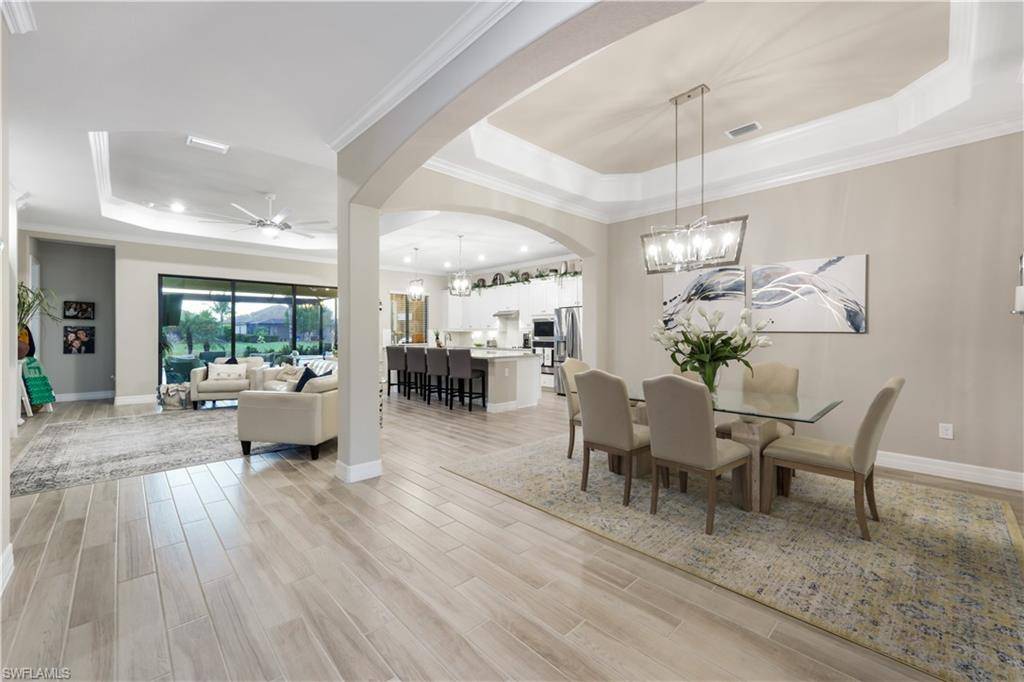 Homes for sale 28152 Foxrock CT, Bonita Springs, FL 34135 MLS2...