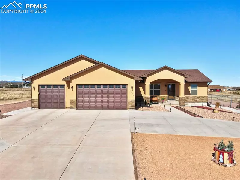 1185 E Canary DR, Pueblo West, CO 81007