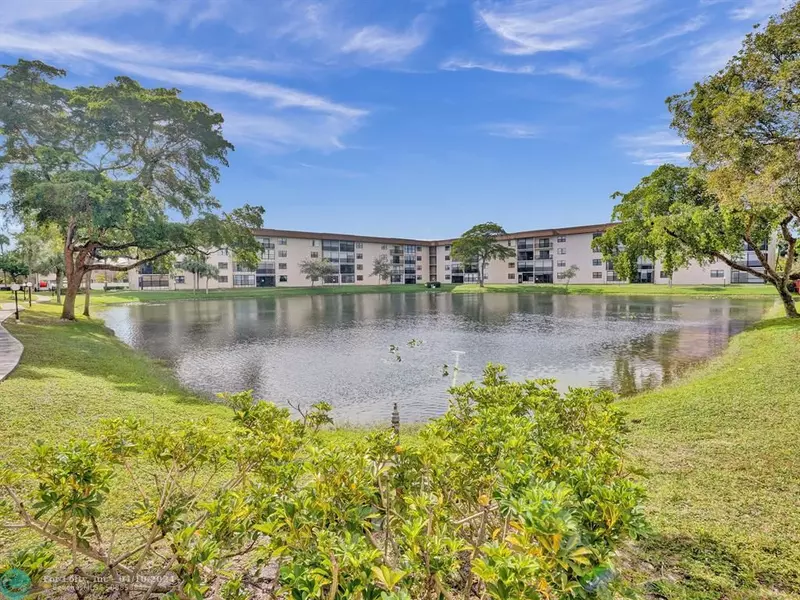 4960 E Sabal Palm Blvd  #415, Tamarac, FL 33319