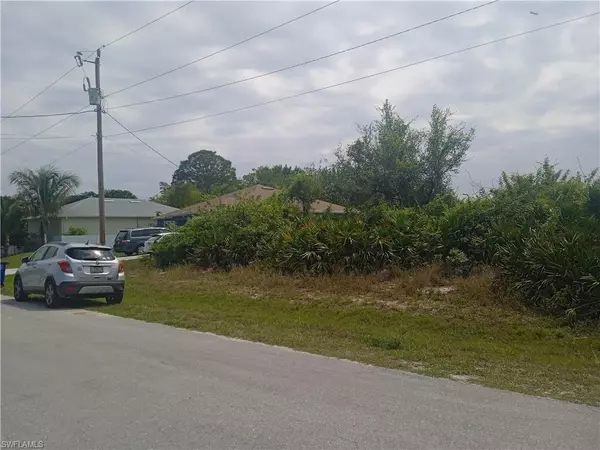 Lehigh Acres, FL 33976,3511 11th ST SW