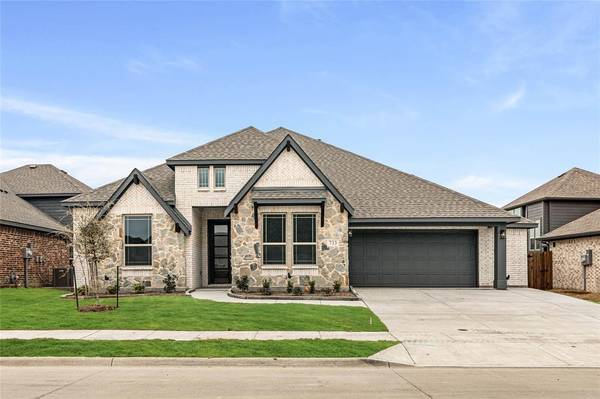 733 Hunter Trace Lane, Lavon, TX 75166