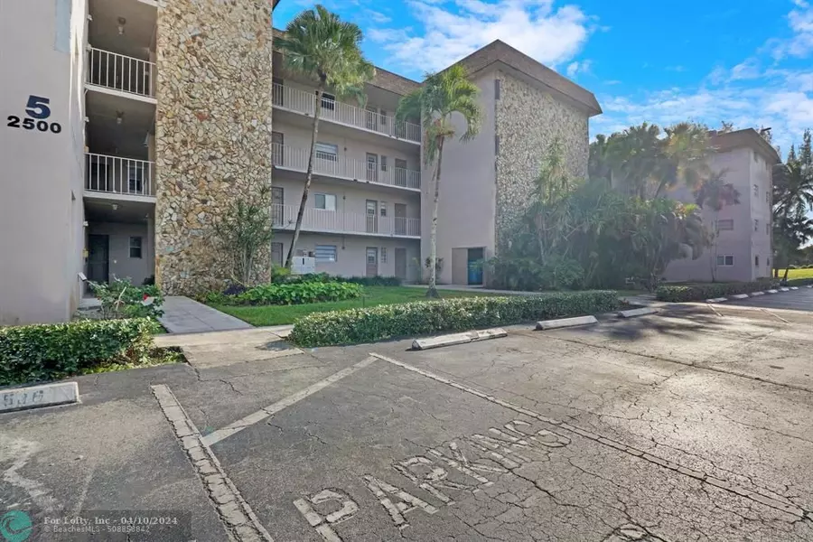 2500 SW 81st Ave  #304, Davie, FL 33324