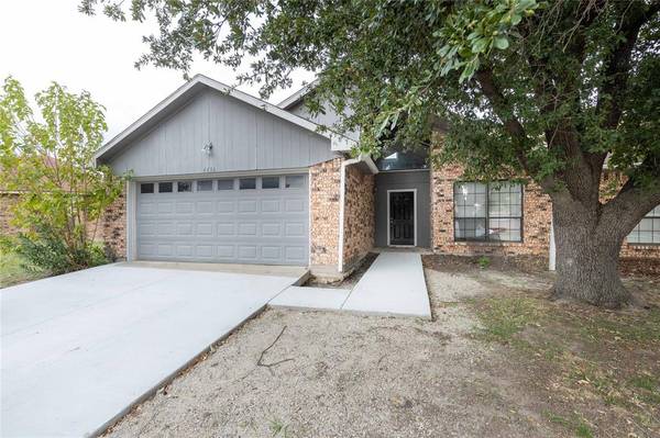 6716 Rosebud Drive, Rowlett, TX 75089