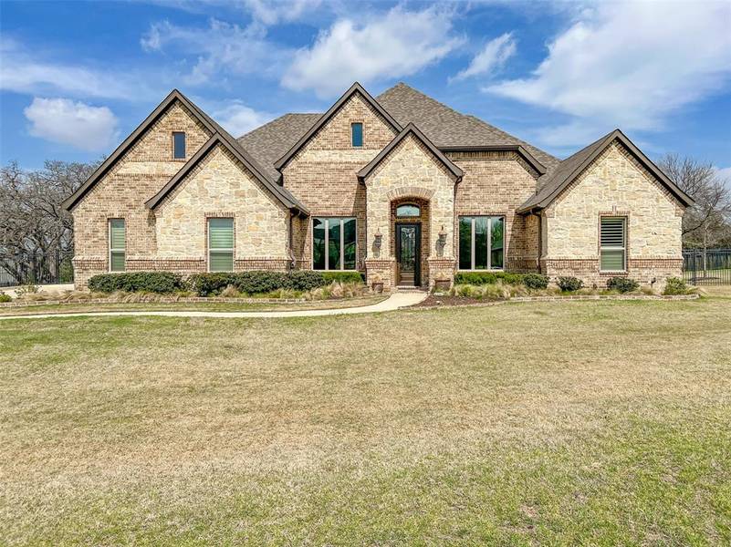 160 W Waters Edge Way, Oak Point, TX 75068