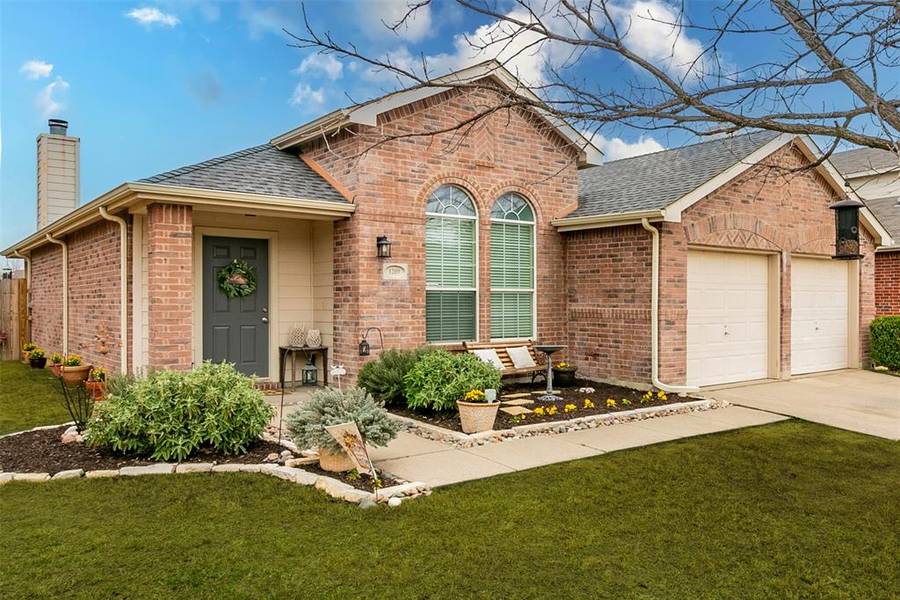 1209 Sandpiper, Aubrey, TX 76227