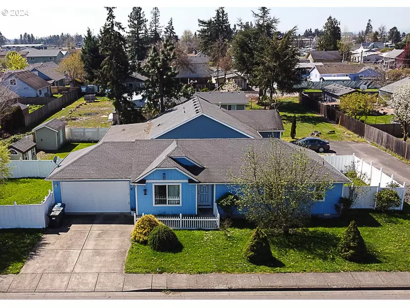 20 IVY AVE, Gervais, OR 97026