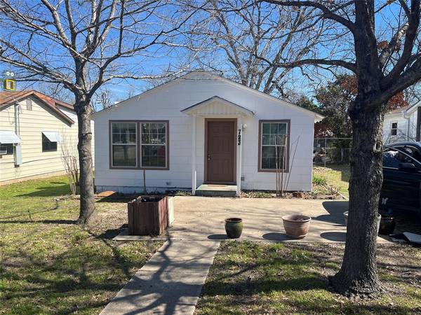 723 Kimbrough Street, White Settlement, TX 76108