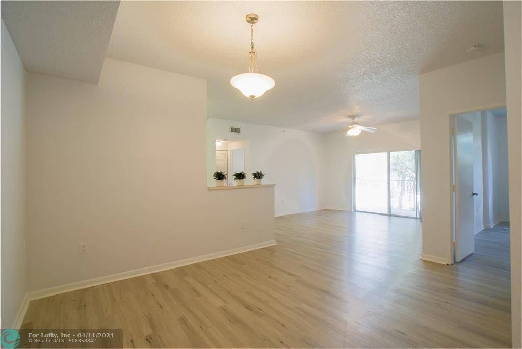 6936 SW 39th St  #202D,  Davie,  FL 33314