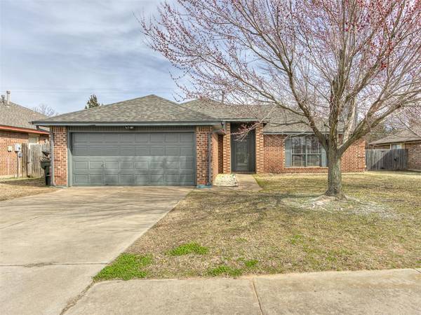 1808 Mark Wood Street, Midwest City, OK 73130