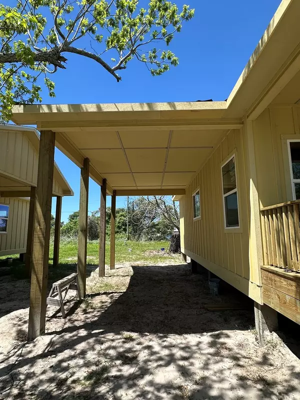 Rockport, TX 78382,2307 Bronte