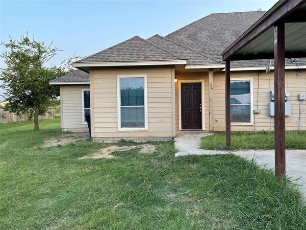 124 Collett Court, Weatherford, TX 76088