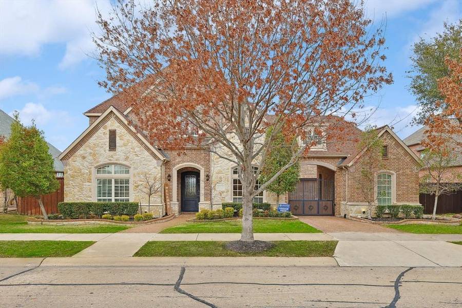 2713 King Arthur Boulevard, Lewisville, TX 75056