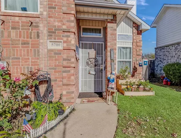 Fort Worth, TX 76179,5700 Stone Meadow Lane