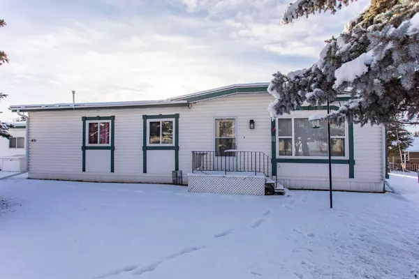 Rural Red Deer County, AB T4S 2C3,37543 England WAY #433