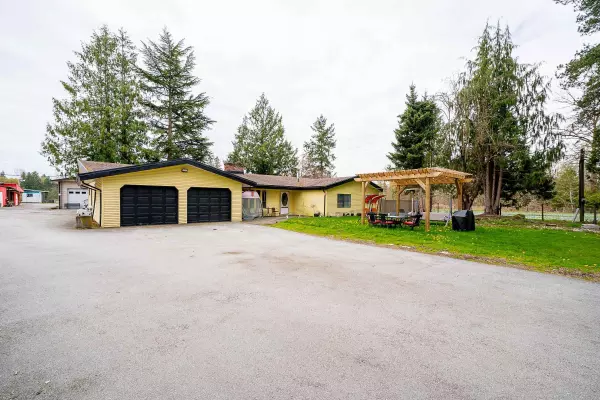 21896 40 AVENUE, Langley, BC V2Z 1N7