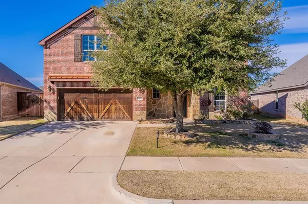 1664 Yukon Drive,  Burleson,  TX 76028