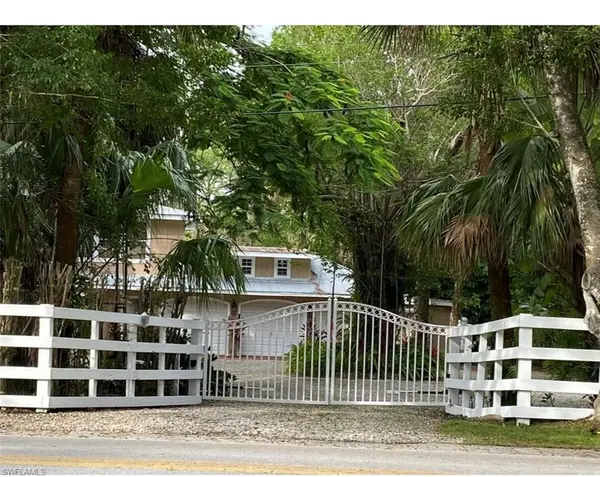 3505 North RD, Naples, FL 34104