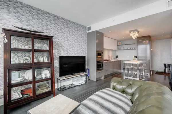 Calgary, AB T2R 0B5,901 10 AVE SW #2301