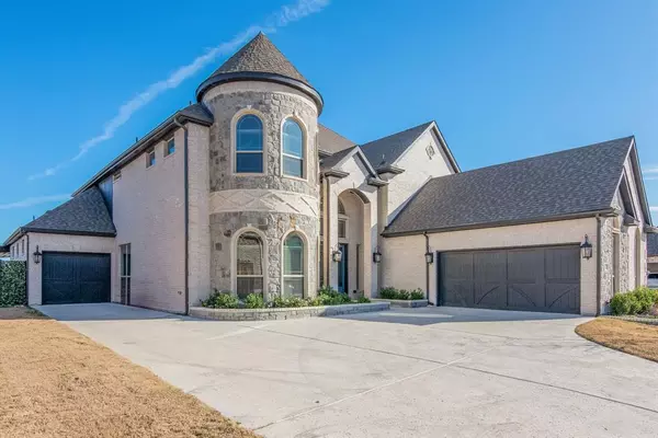 Fort Worth, TX 76179,9912 Villa Verde Drive