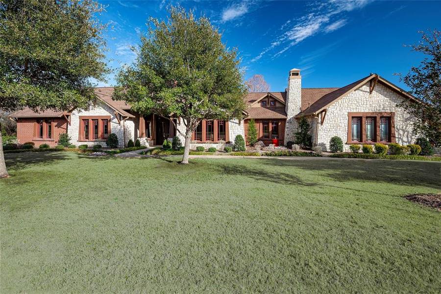 900 Saint James Drive, Fairview, TX 75069