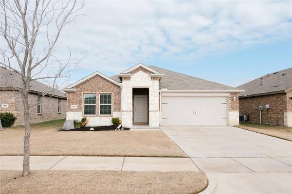 1021 Poinsettia, Denton, TX 76209