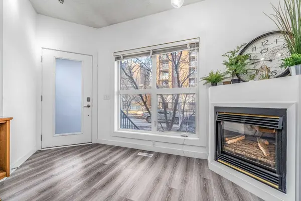 Calgary, AB T2R 0R4,603 15 AVE SW #5