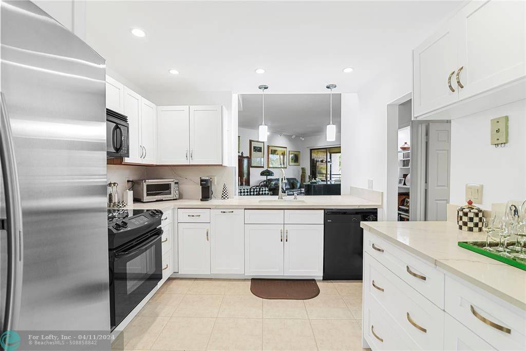 7535 La Paz Blvd #301, Boca Raton, FL 33433