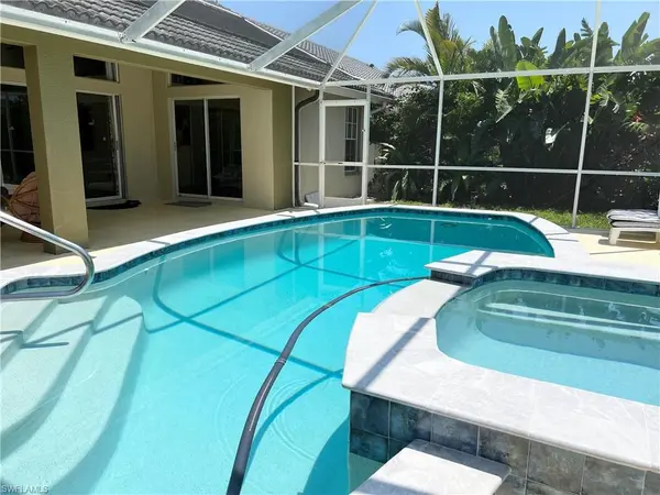 816 Belville BLVD, Naples, FL 34104