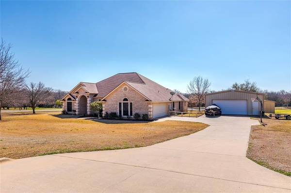 901 Sapphire Ridge, Oak Point, TX 75068