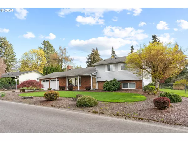 Clackamas, OR 97015,17070 SE ROCK CREEK CT