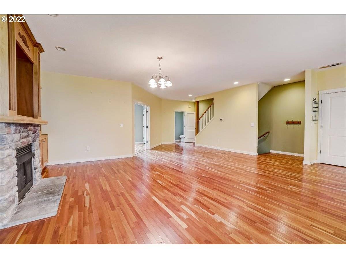 Gresham, OR 97030,2531 NW 3RD TER