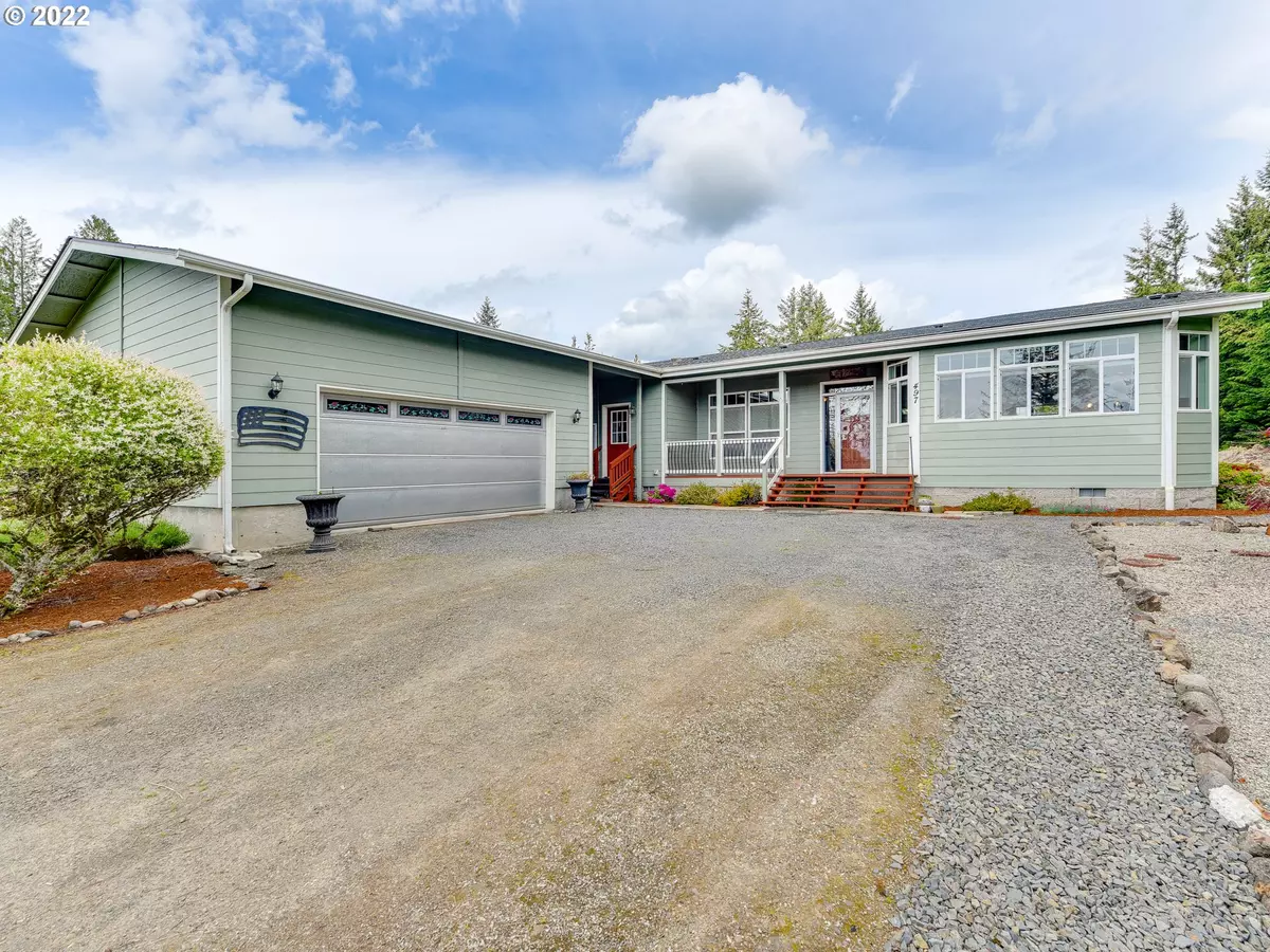 Kelso, WA 98626,497 FISHPOND RD