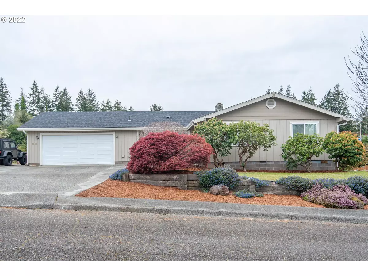 North Bend, OR 97459,1225 FORD LN