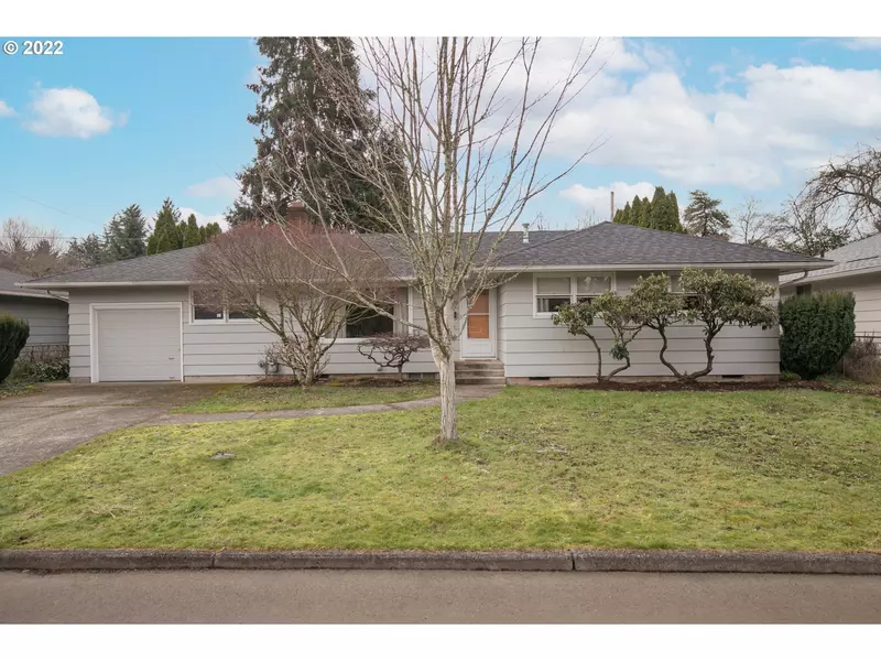 4802 SE FIELDCREST ST, Milwaukie, OR 97222