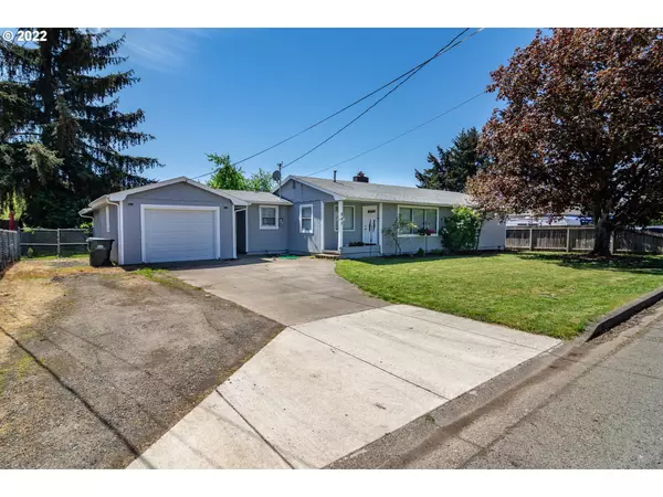 Sutherlin, OR 97479,940 E FIRST AVE