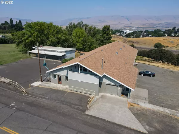 The Dalles, OR 97058,3339 E 13TH