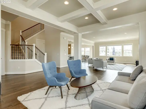 15290 SW SEINE DR, Tigard, OR 97224