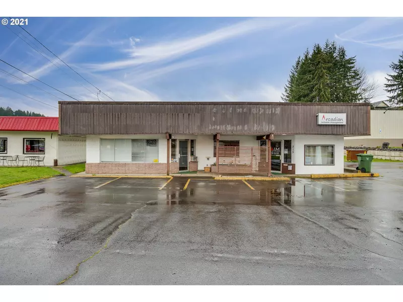 315 E COLUMBIA RIVER HWY, Clatskanie, OR 97016