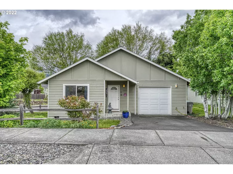 2950 HAZEL AVE, Hood River, OR 97031