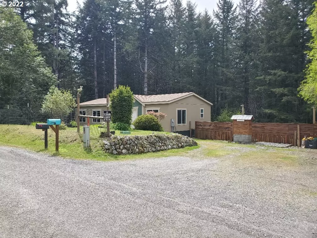 Gold Beach, OR 97444,95825 MCKINNON DR