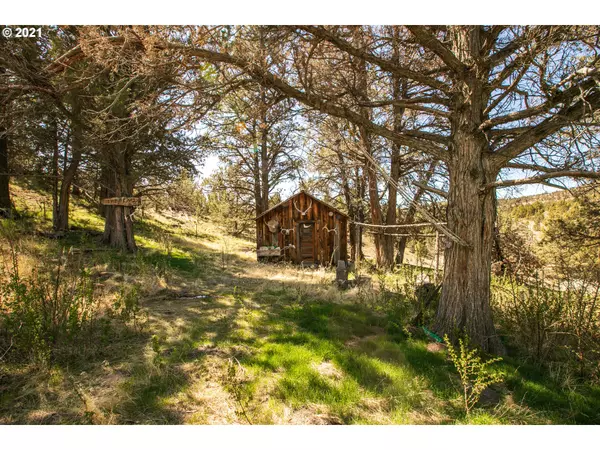 Ashwood, OR 97711,4095 SE TROUT CREEK RD