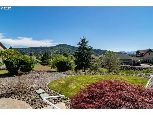 Sutherlin, OR 97479,1946 INNSBROOK CT