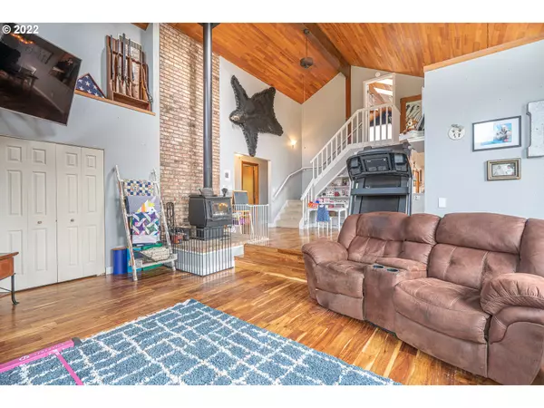 Eugene, OR 97405,82672 MARLOW RD